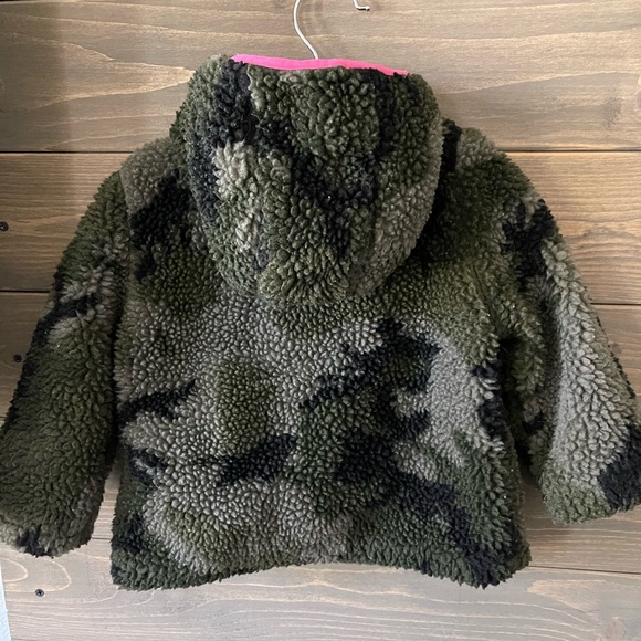 DKNY Infant coat camouflage pink camo winter fall size 12-18mo - Picture 3 of 5